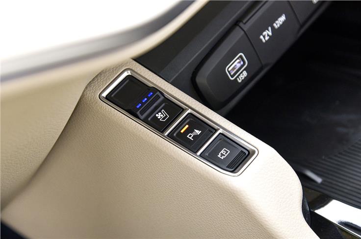 Kia Carens ventilated seats button